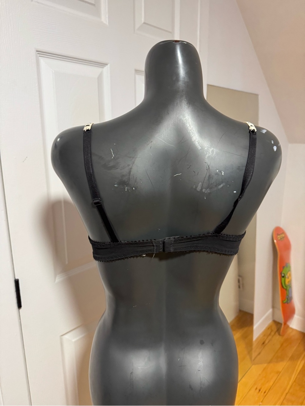 bra - Picture 4 of 4
